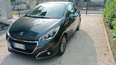 Peugeot 208 1.6 HDI 