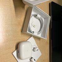 AirPods 3 con custodia di ricarica Magsafe