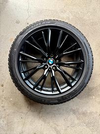 Cerchi in lega BMW serie M gommati