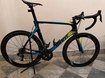 GIANT PROPEL ADVANCED PRO L - Ultegra DI2 - carbon