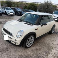 Mini 1.4 tdi One D de luxe-07/2004