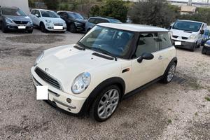 Mini 1.4 tdi One D de luxe-07/2004