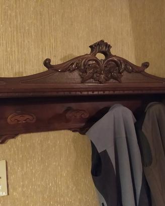 Attaccapanni in legno