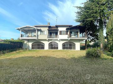 PORZIONE DI TRIFAMILIARE A PADENGHE SUL GARDA