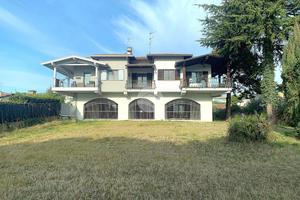 PORZIONE DI TRIFAMILIARE A PADENGHE SUL GARDA