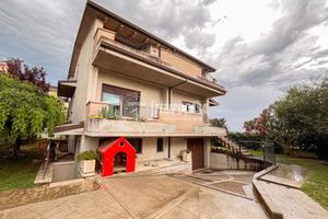 CASA INDIPENDENTE DI RECENTE COSTRUZIONE GIARDINO