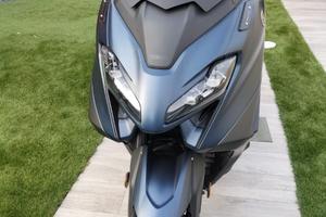 Yamaha Tmax 560