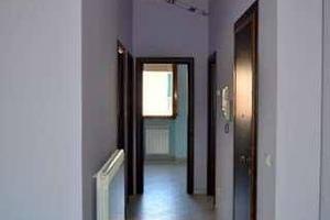 Appartamento di 85 m² con 4 locali e posto auto a 