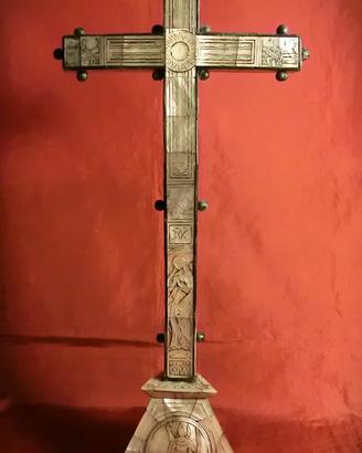 CROCE LIGNEA IN MADREPERLA  - 1700