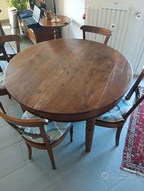 tavolo antico con 4 sedie