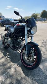 Ducati Monster 600 Dark