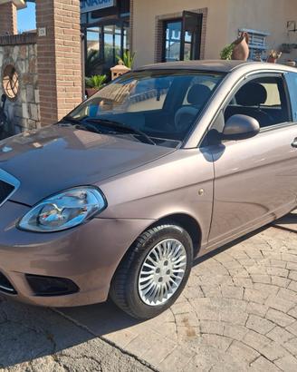 Lancia Ypsilon 1.2 Argento neopatentati