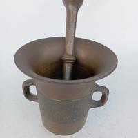 Mortaio in bronzo antico