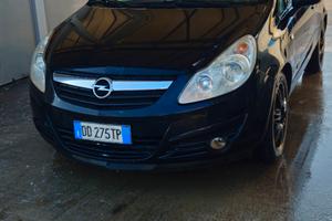 Opel corsa D 1.2 Benzina
