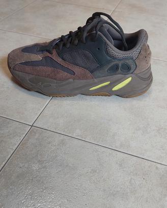 Adidas Yeezy 700 Boost Mauve