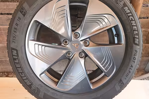 Gomme invernali + cerchi da 18" originali Cupra
