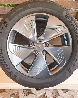 Gomme invernali + cerchi da 18" originali Cupra