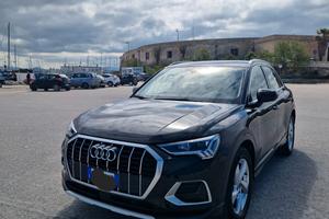 Audi Q3 35 TFSI Business advanced 