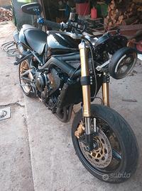 Permuto, triumph street triple
