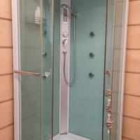 Doccia idromassaggio