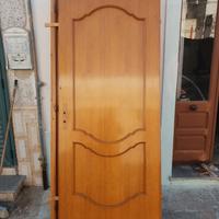 Porte interne con telaio in rovere