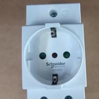 Presa modulare 2p+ T 250V ac italiana + tedesca