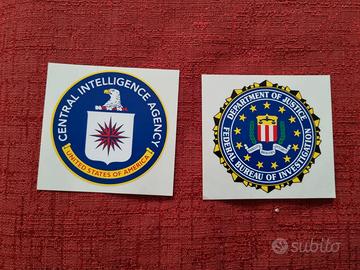 Adesivi della CIA e dell'FBI