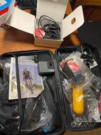 GoPro HERO 7 Silver + kit accessori completo