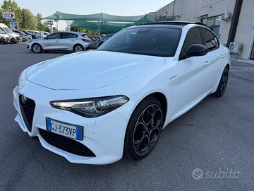 Alfa Romeo Giulia 2.0 Turbo 280 CV AT8 AWD Q4 Velo