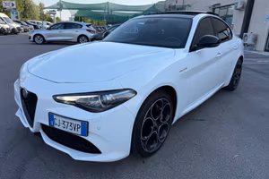 Alfa Romeo Giulia 2.0 Turbo 280 CV AT8 AWD Q4 Velo