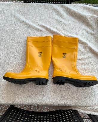 Set Cappotto Pluvio + Stivali di Sicurezza CE