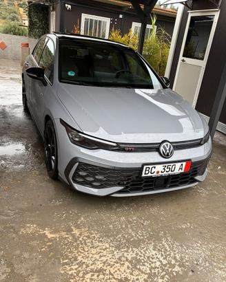 Volkswagen Golf GTI Golf 2.0 tsi GTI MT Ultimate 2