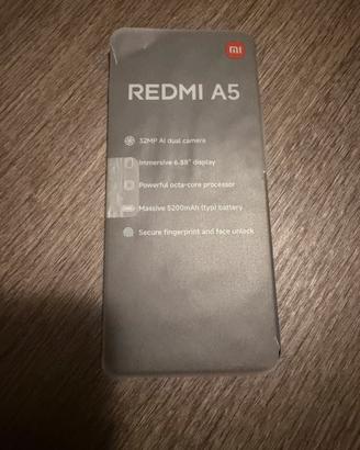 Un nuovo telefono Redmi.