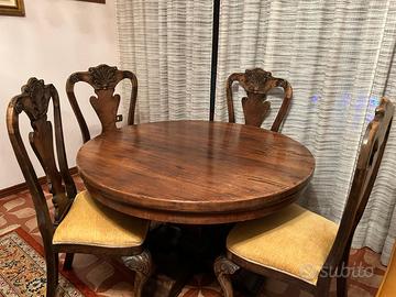 TAVOLO ROTONDO CON SEDIE