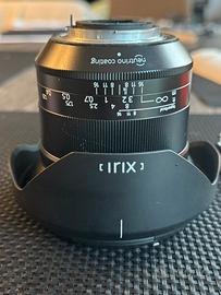 Obbiettivo grandangolare Irix per Pentax
