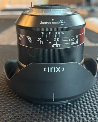 Obbiettivo grandangolare Irix per Pentax