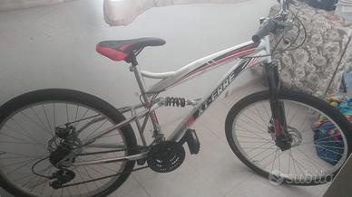 bici normale 2 amortizatori bello modello e molto