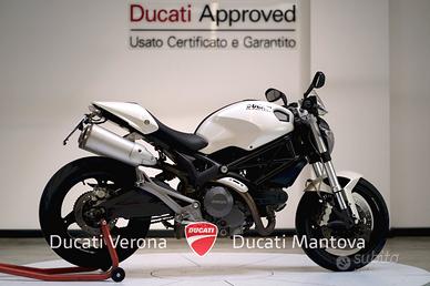 Ducati Monster 696plus con soli 15.699km