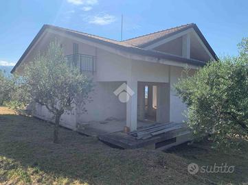 VILLA SINGOLA A ALATRI