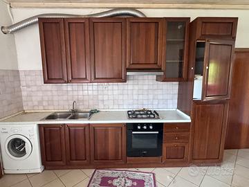 Cucina in condizoni buone