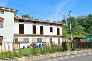 Casa indipendente di 267 m² con 5 locali e box aut
