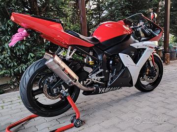 yamaha r1 