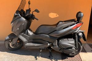 Yamaha XMAX 400 – 2017 – SOLO 5.000 KM – Perfetto