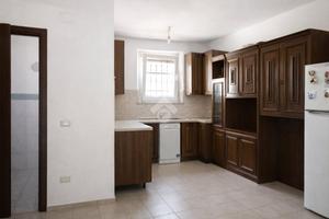 CASA SEMINDIPENDENTE A CASCINA