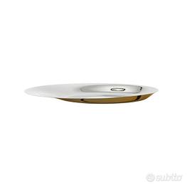 Piatto design di Norman Foster 