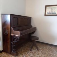 pianoforte verticale Bluthner