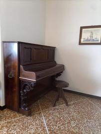 pianoforte verticale Bluthner