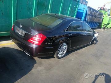 Mercedes bens s 642930 2011 w221 per ricambi