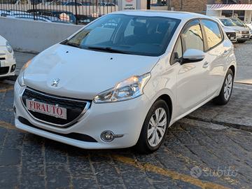 Peugeot 208 PureTech 82 5 porte Allure