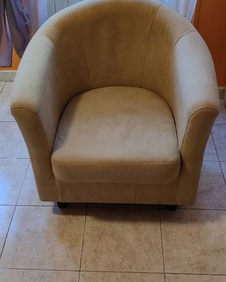 Poltroncina in nabuc avorio perfetta, priva di dif
